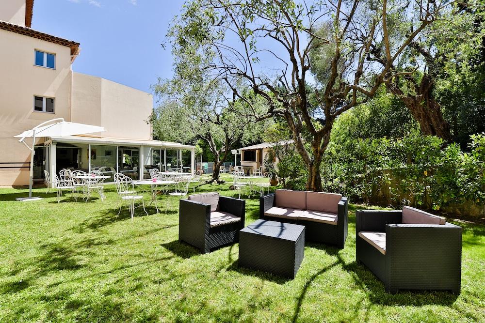 Hotel Le Floreal 3*